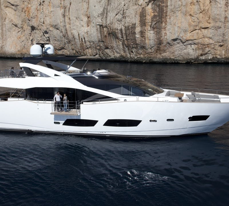 yacht charter cost Cannes