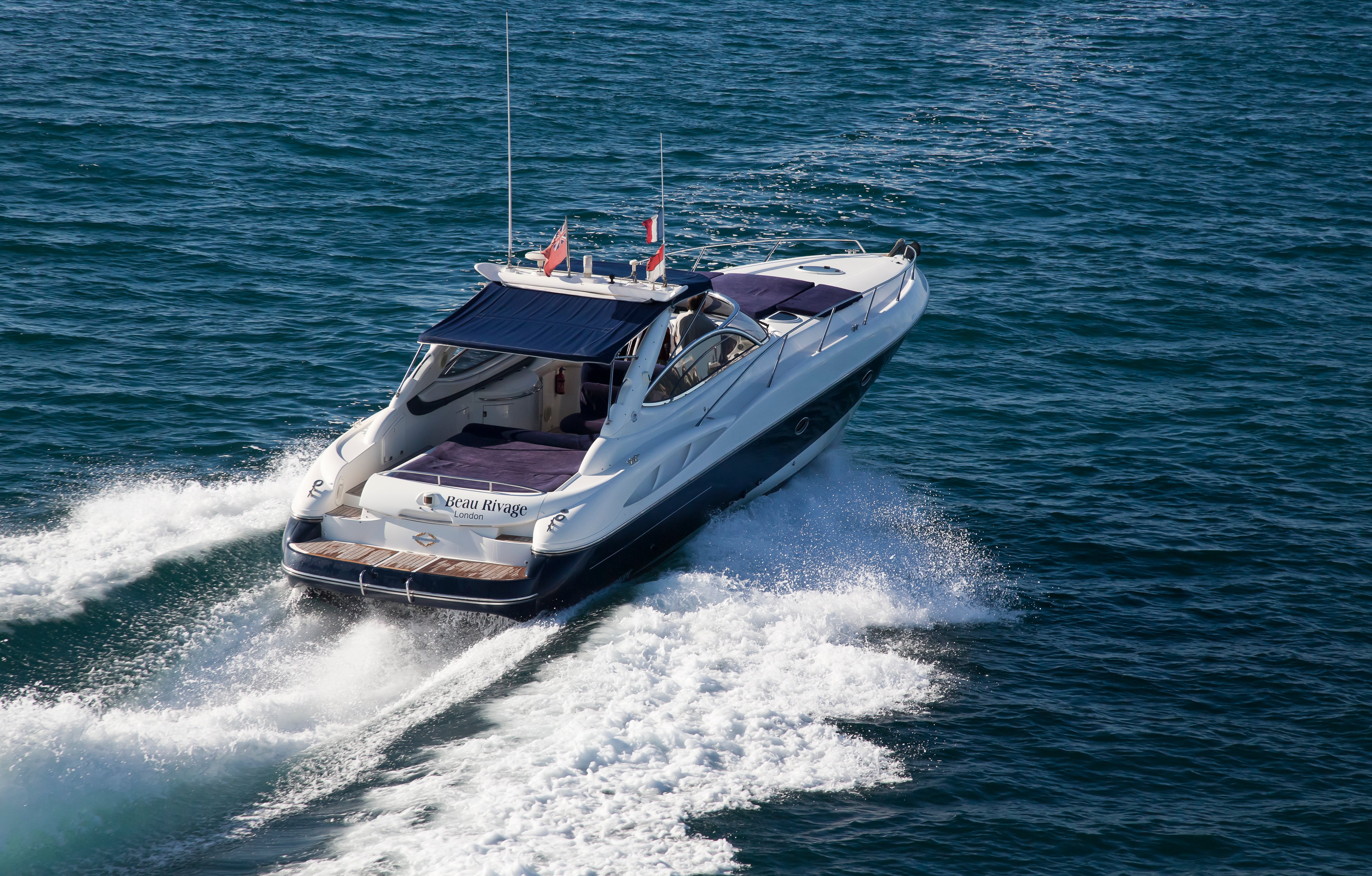 private yacht charter Cannes