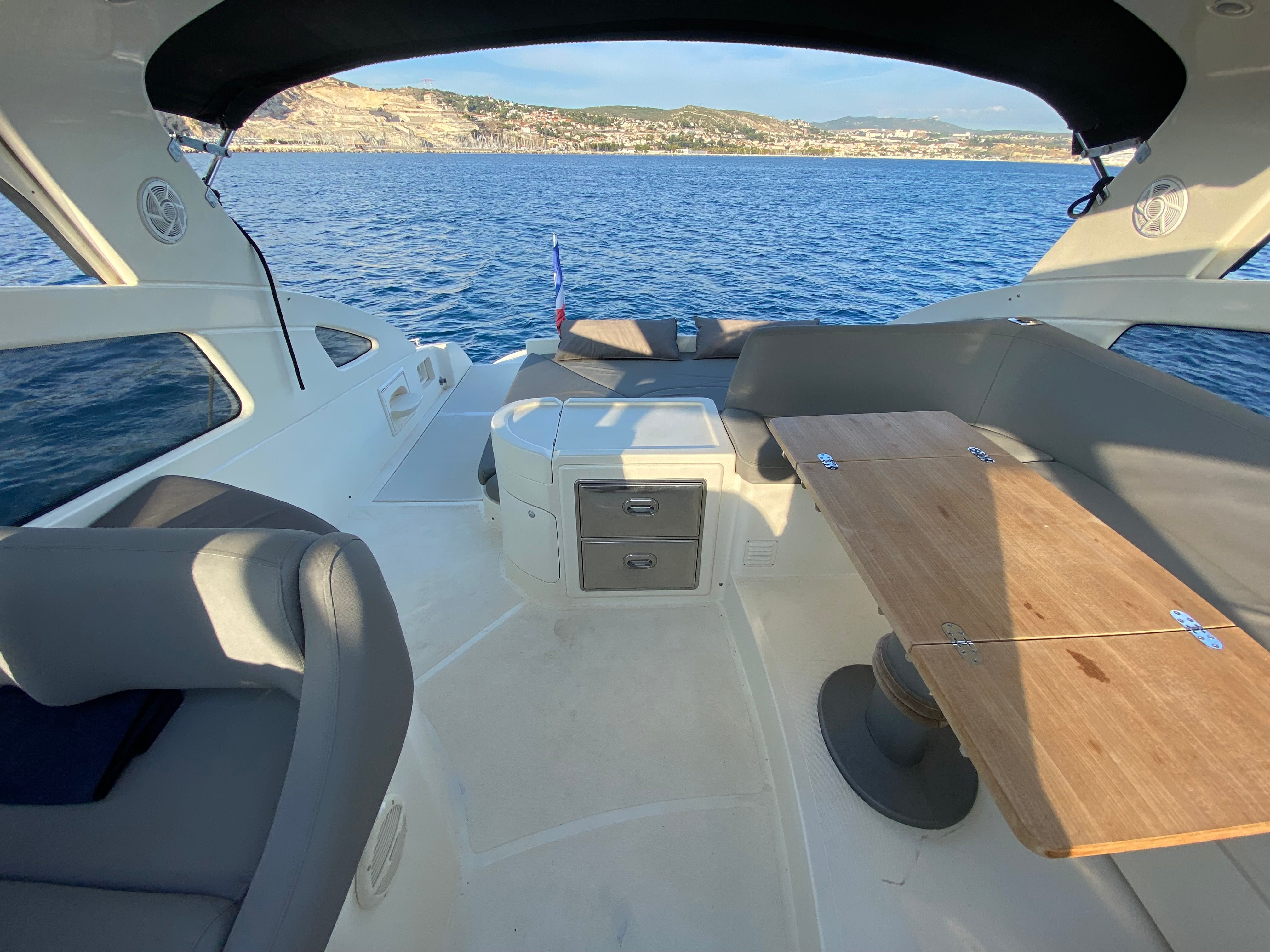 yacht charter rates St Tropez France