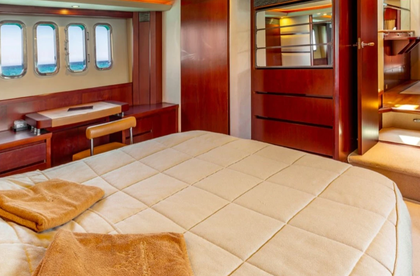 vacation yacht charter St Tropez France