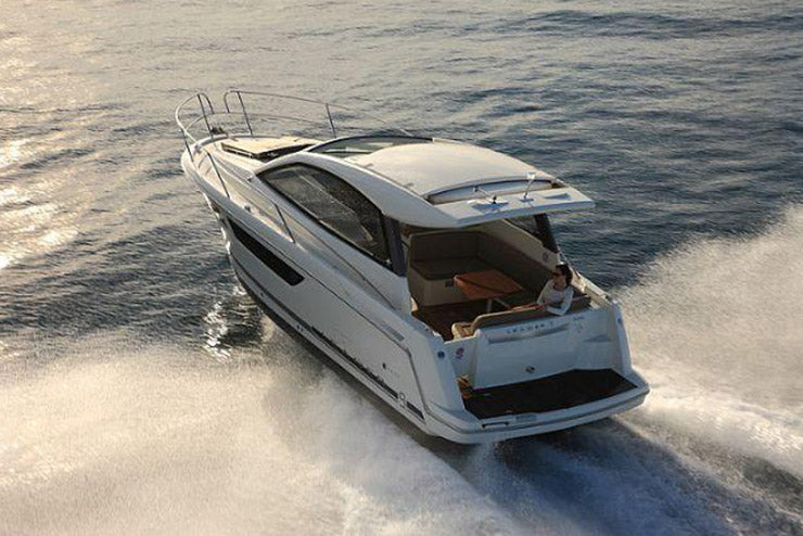 yacht charter in sardinia italy