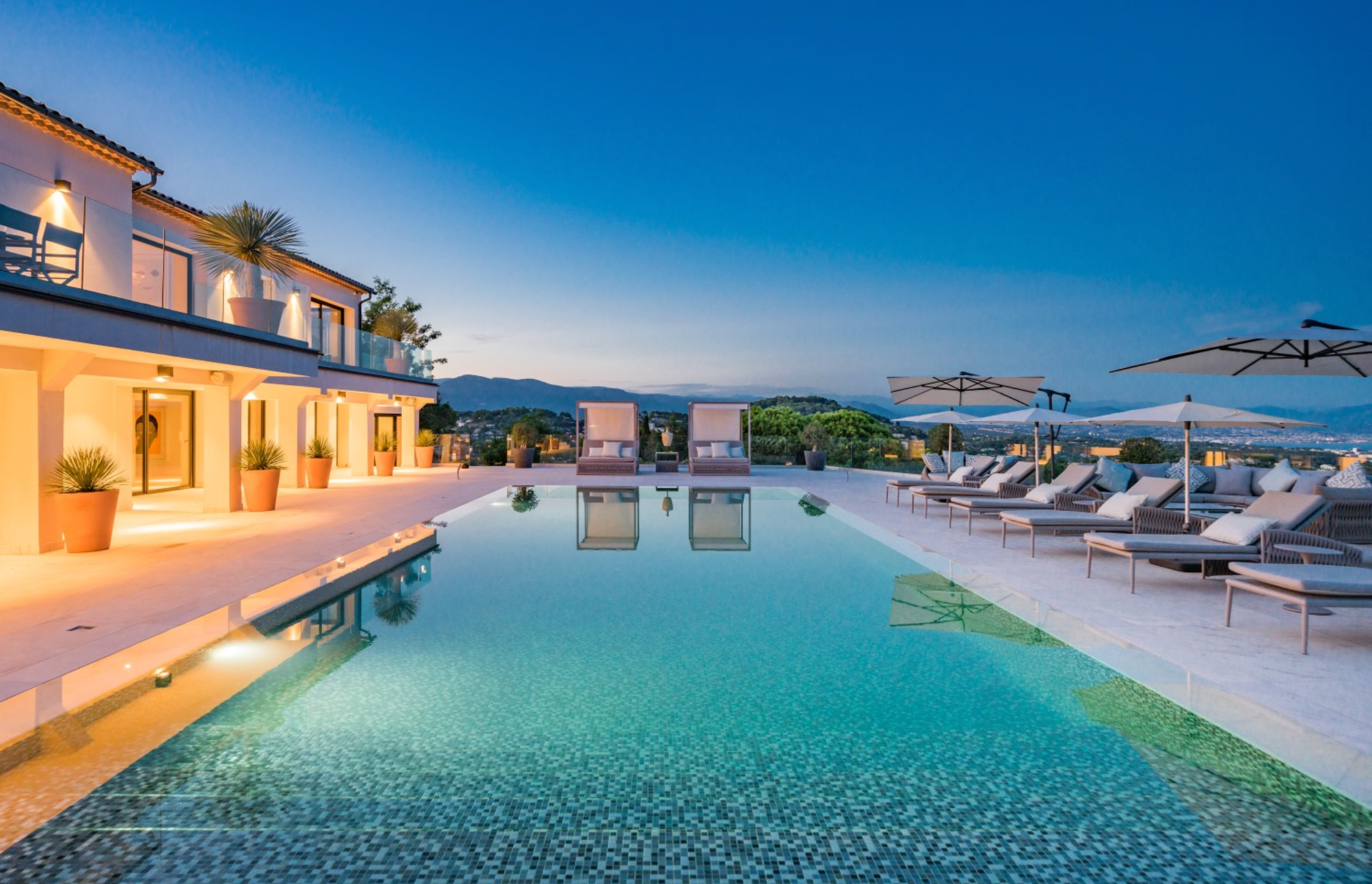 Luxury Villa Rental in Cannes