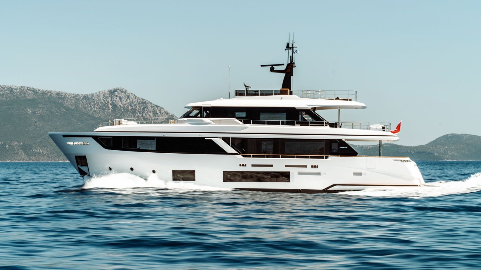 M/Y AT ONE Weekly yacht Charter Cannes