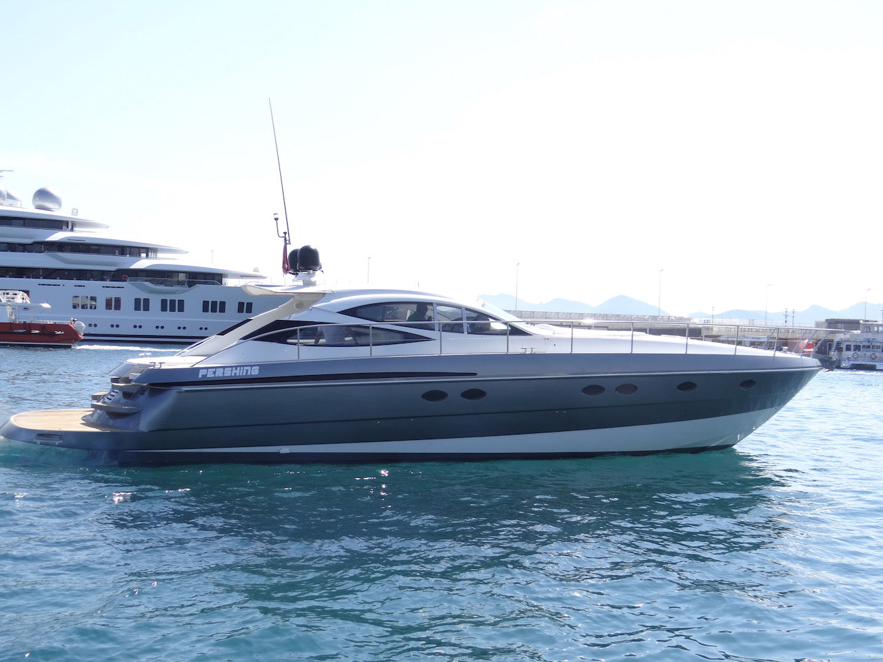Motor Yacht Rental Cannes France
