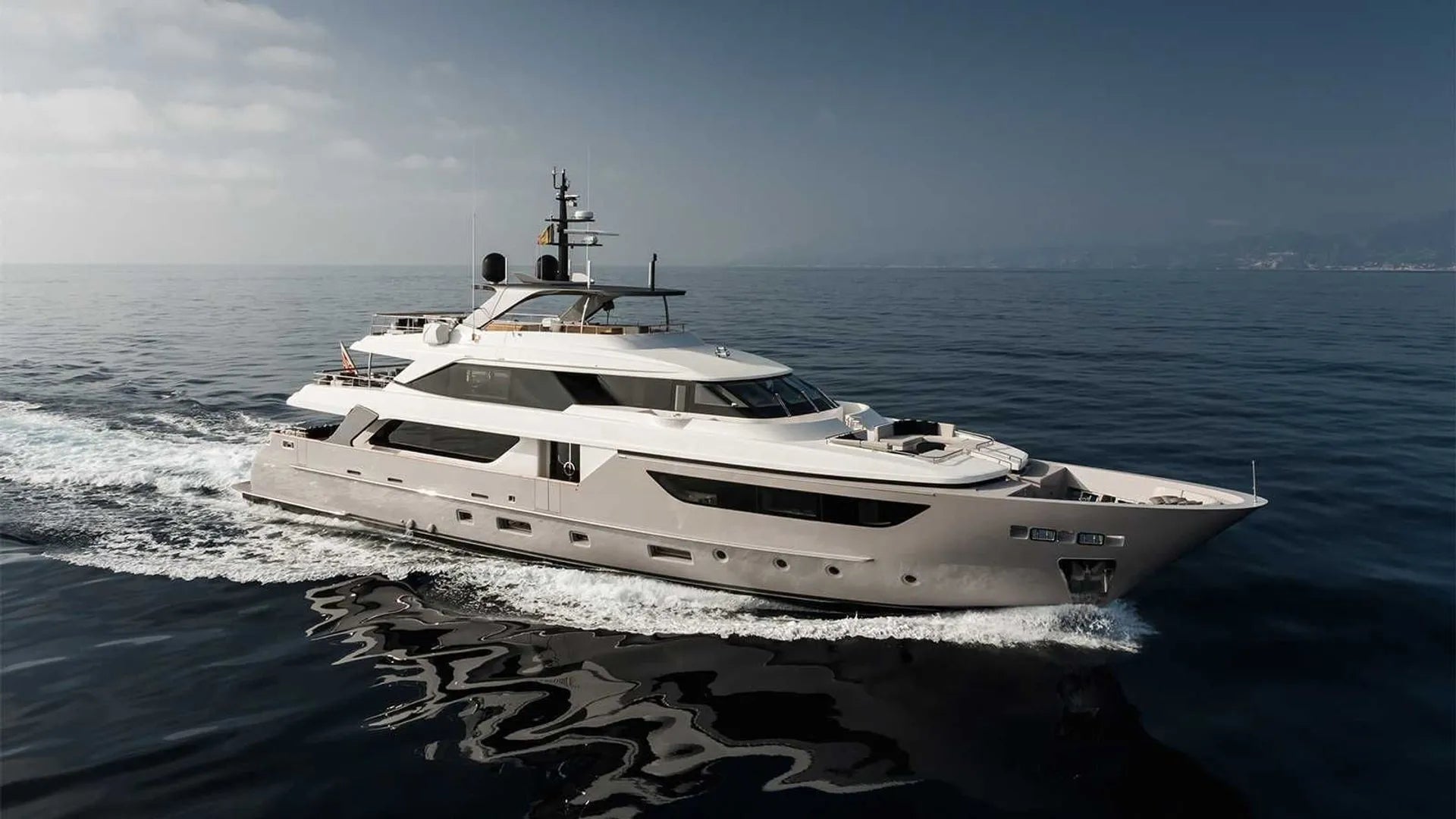 M/Y LES BRUXELLOIS affordable yacht Charter Cannes