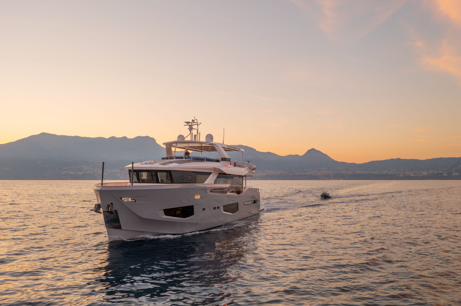 M/Y KAMOKA yacht charter rates Monaco