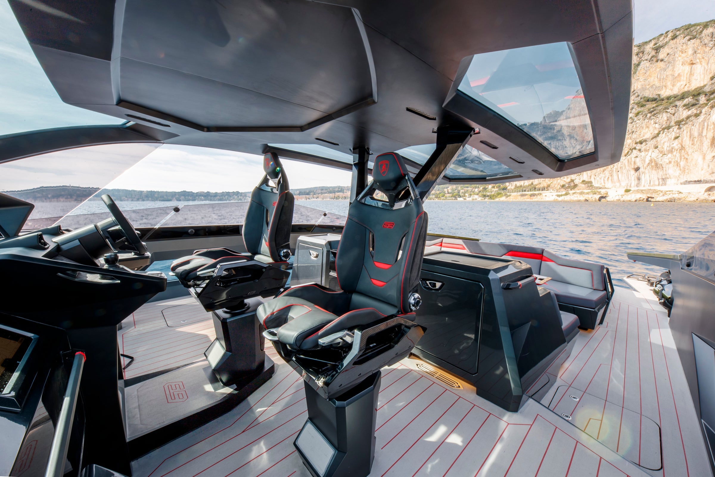 fully crewed yacht charters Monaco