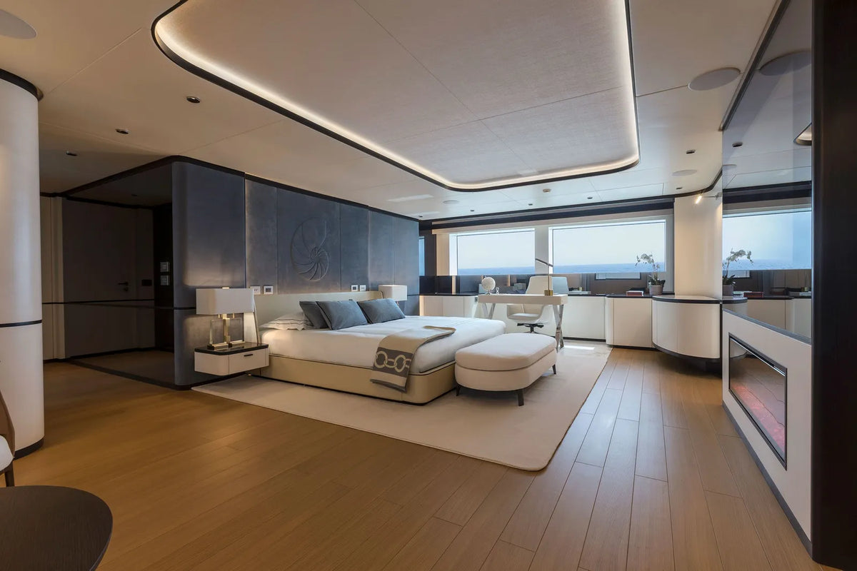 Wikus Botes M/Y MAVERICK Luxury Yacht for Charter | Caribbean Yacht Charter ...