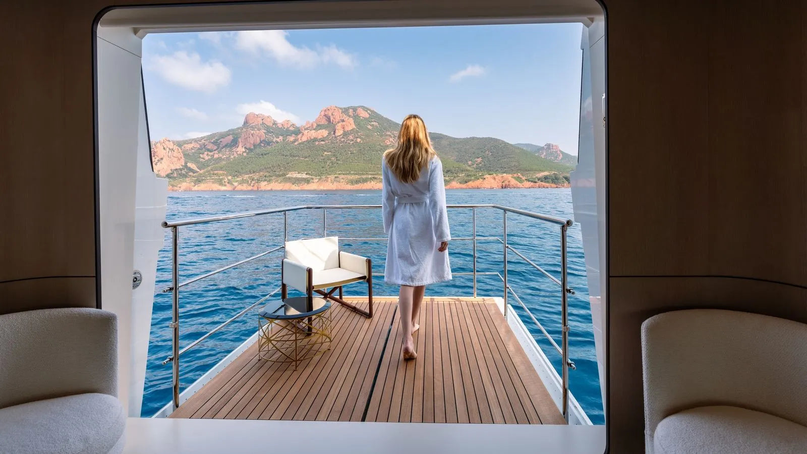 M/Y OWO Best yacht charter Cannes