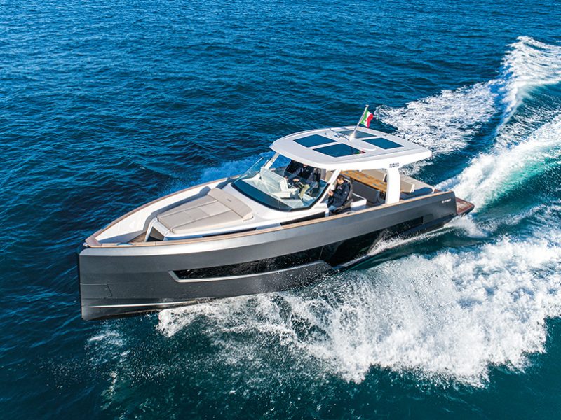 Luxury Yacht Charter St Tropez France