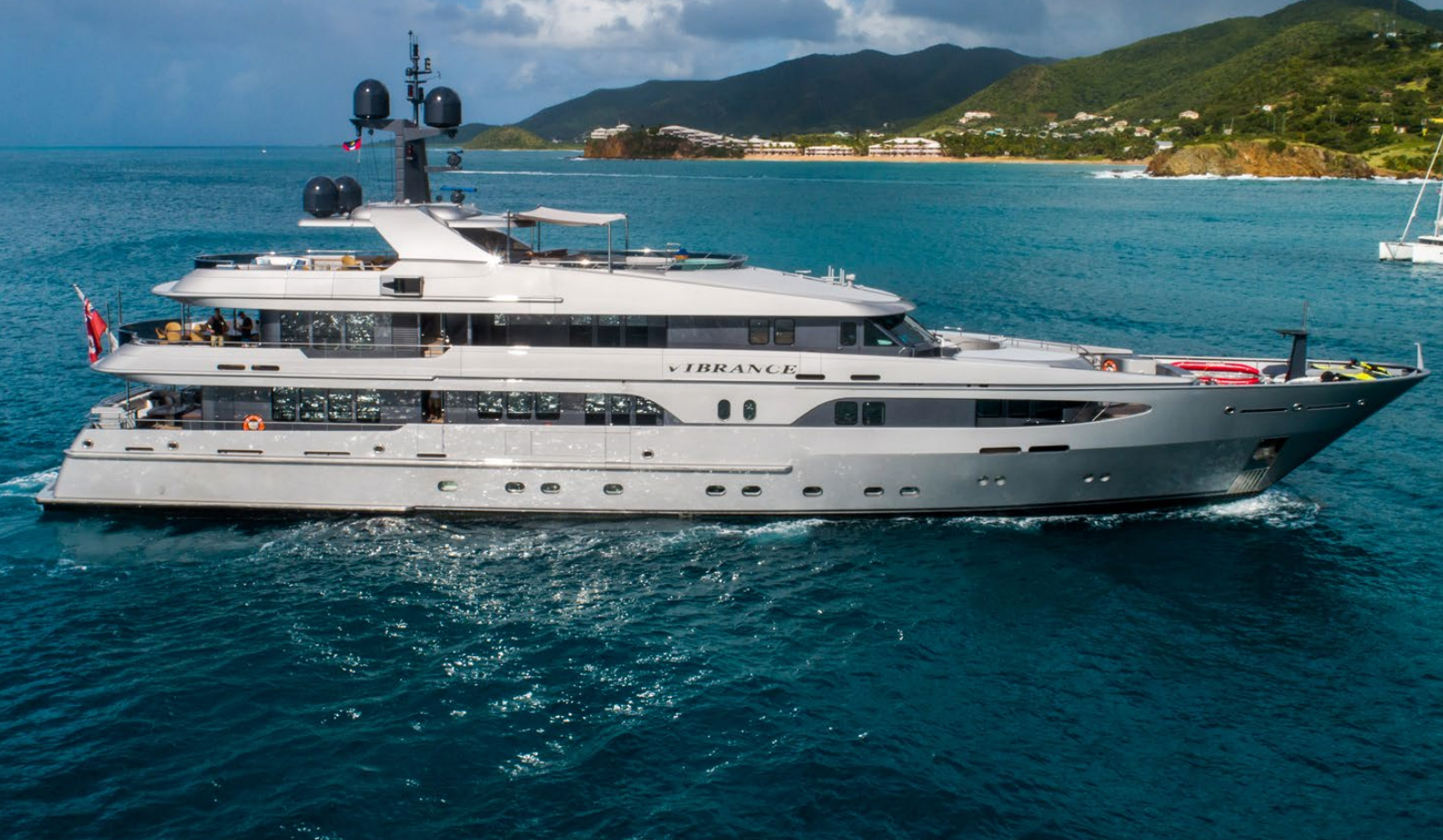 VIBRANCE Mega yacht Charter saint Barths