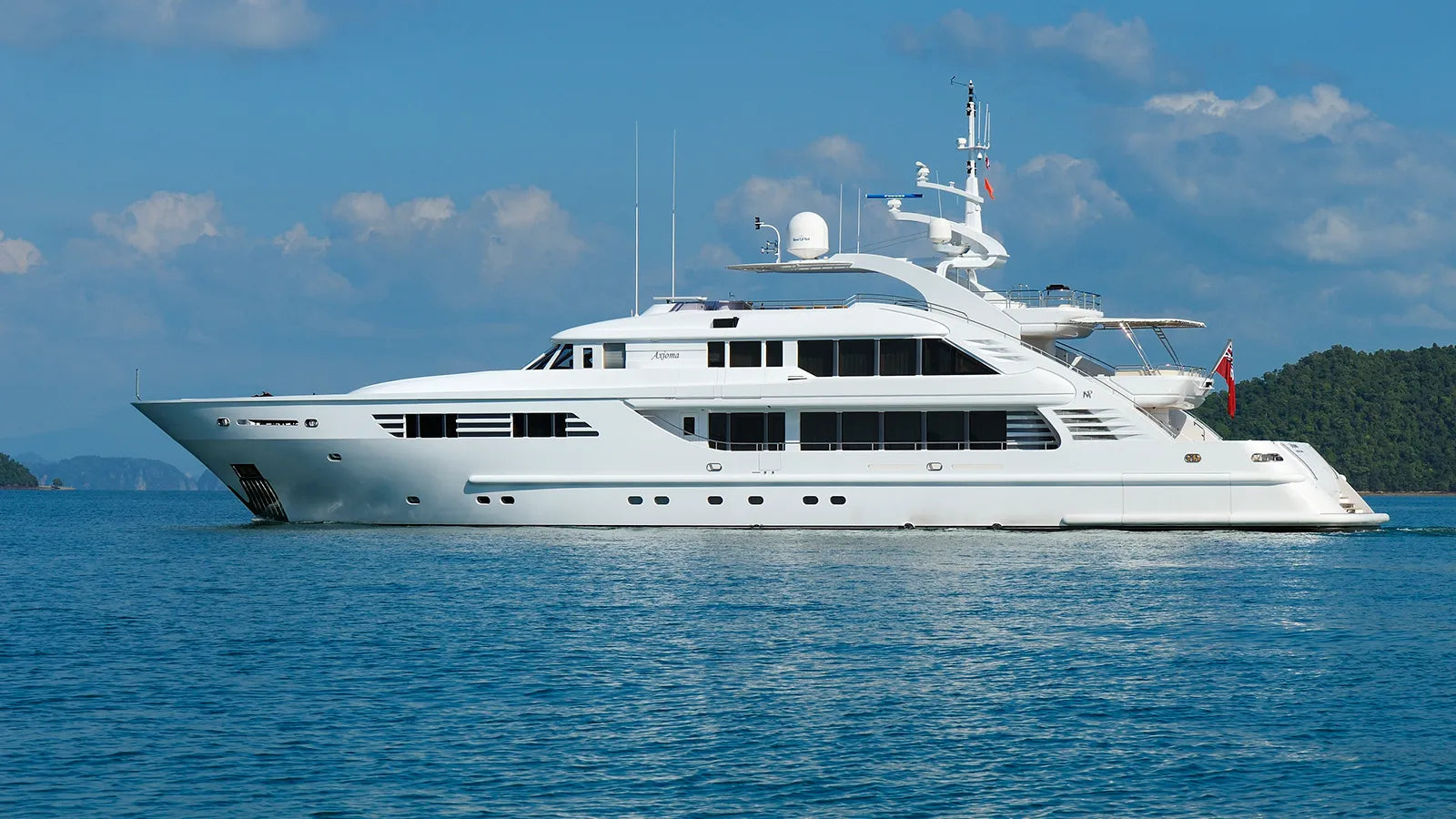 Mega yacht Charter Cannes