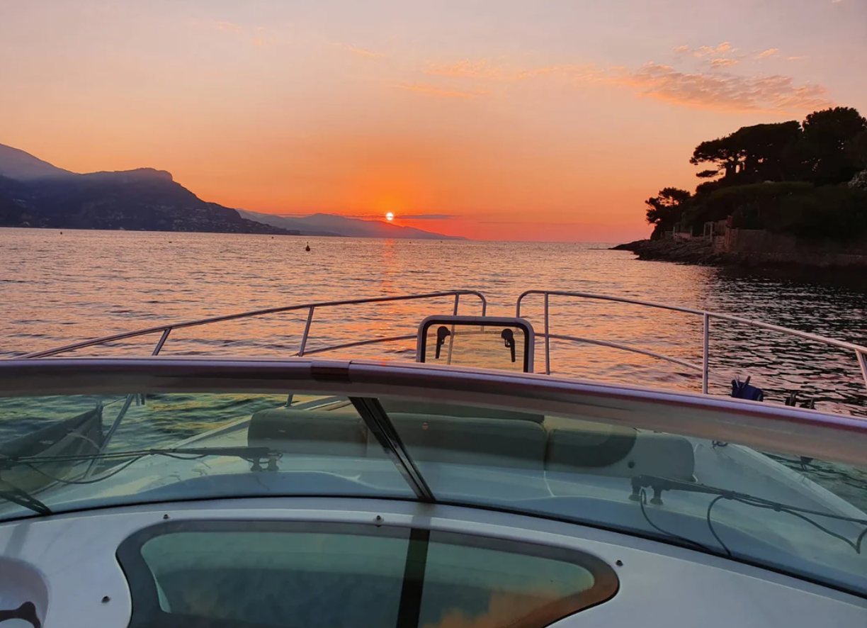 Yacht in Beaulieu-Sur-Mer