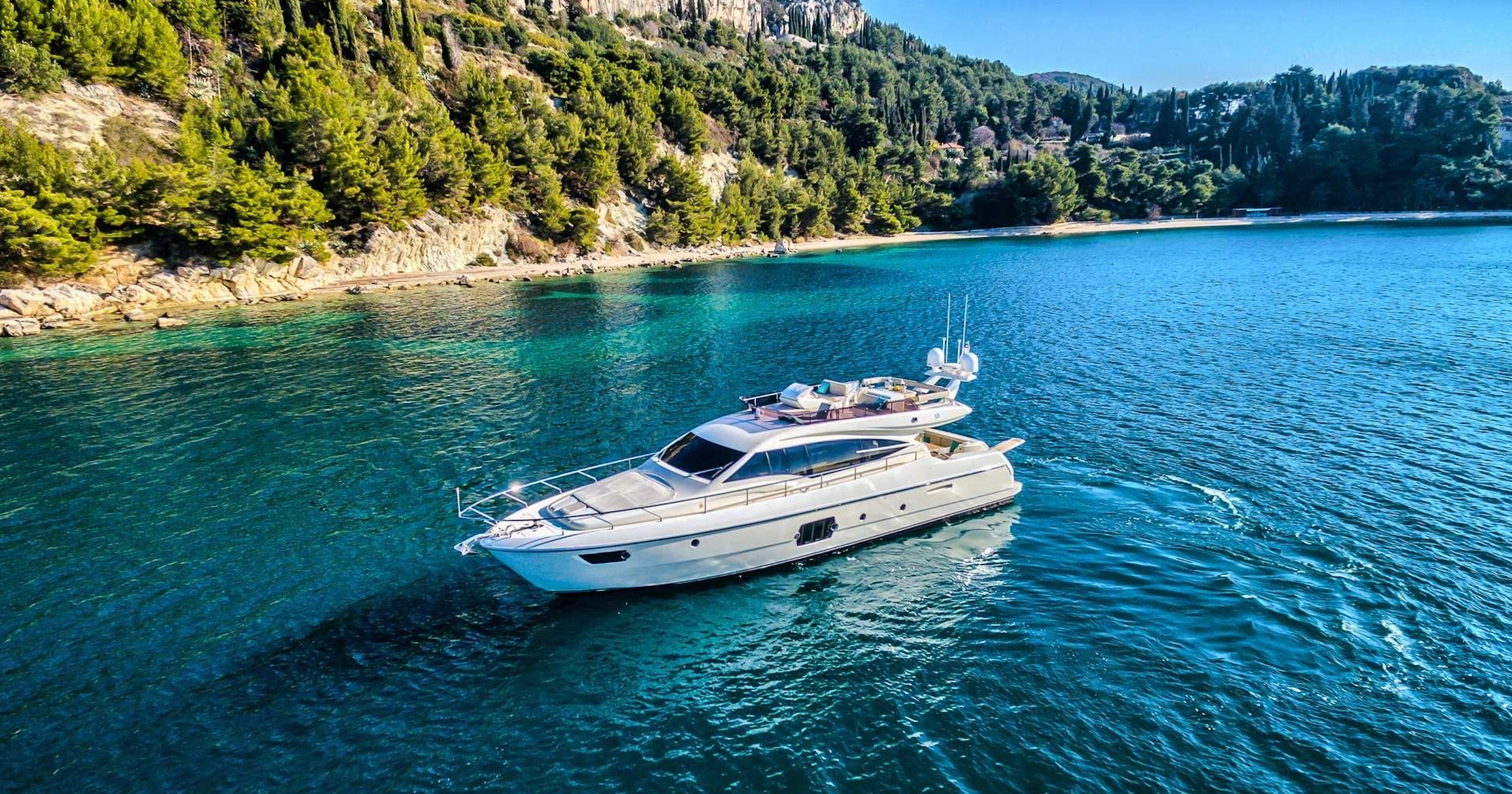 Mega yacht Charter Cannes 