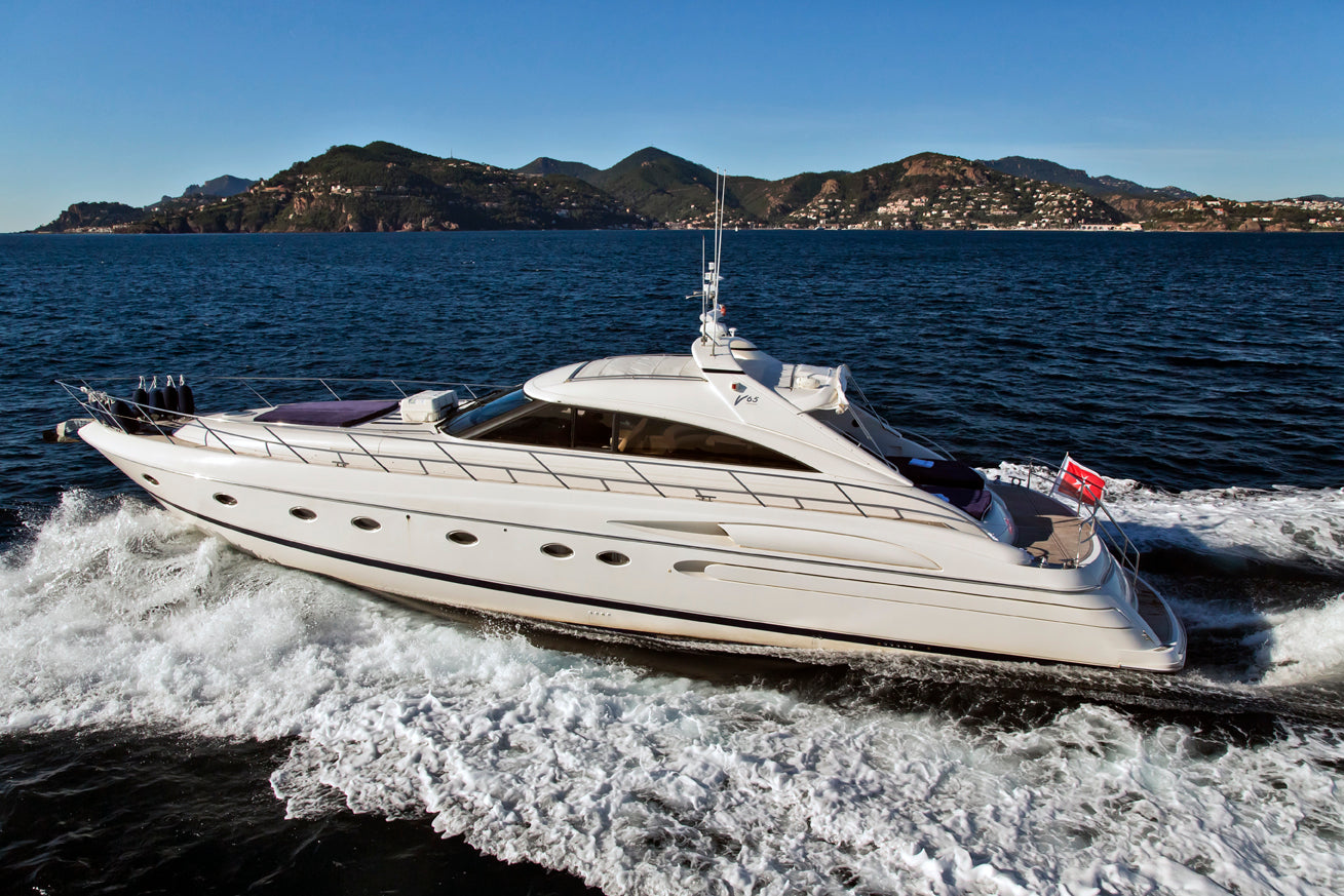 fully crewed yacht charters French Riviera
