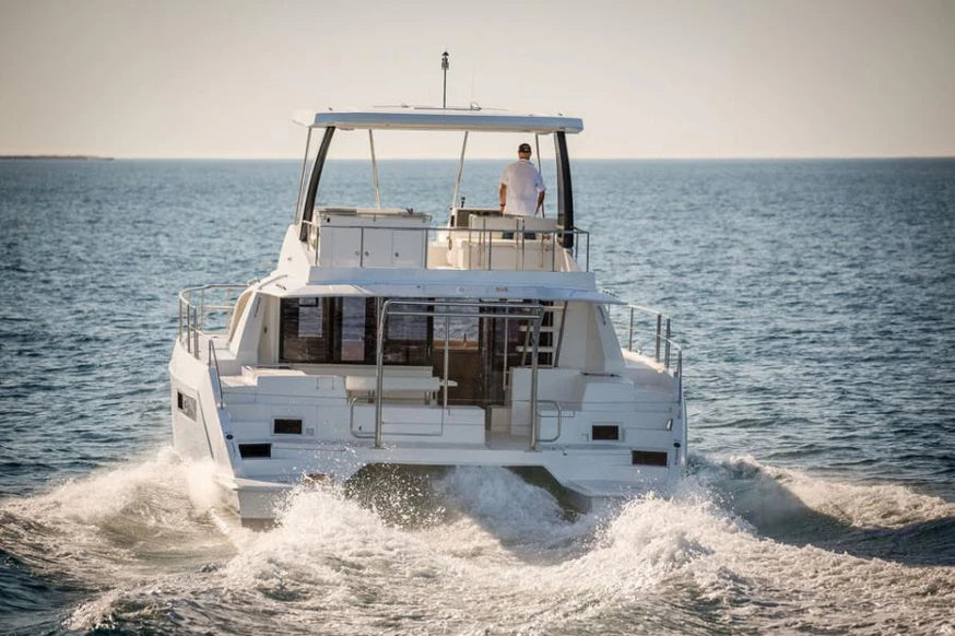 LEOPARD 43 POWER CATAMARAN