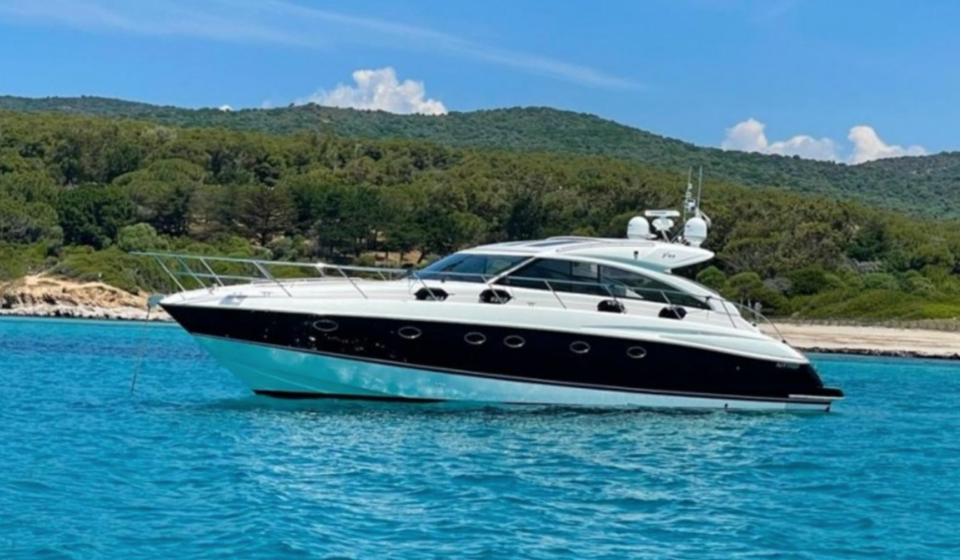  French Riviera Yacht for Rent