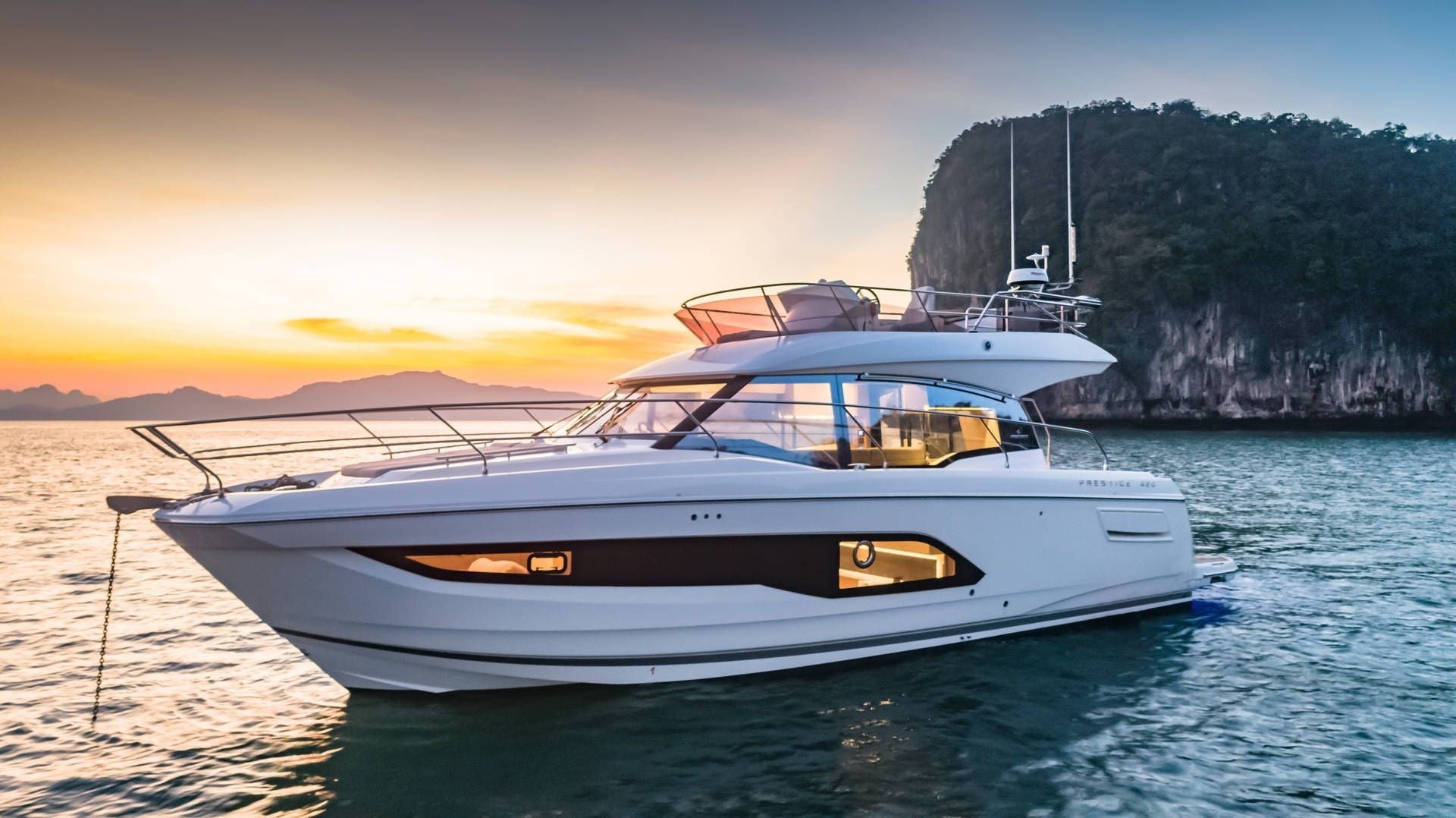 luxury yacht Charter Antibes France